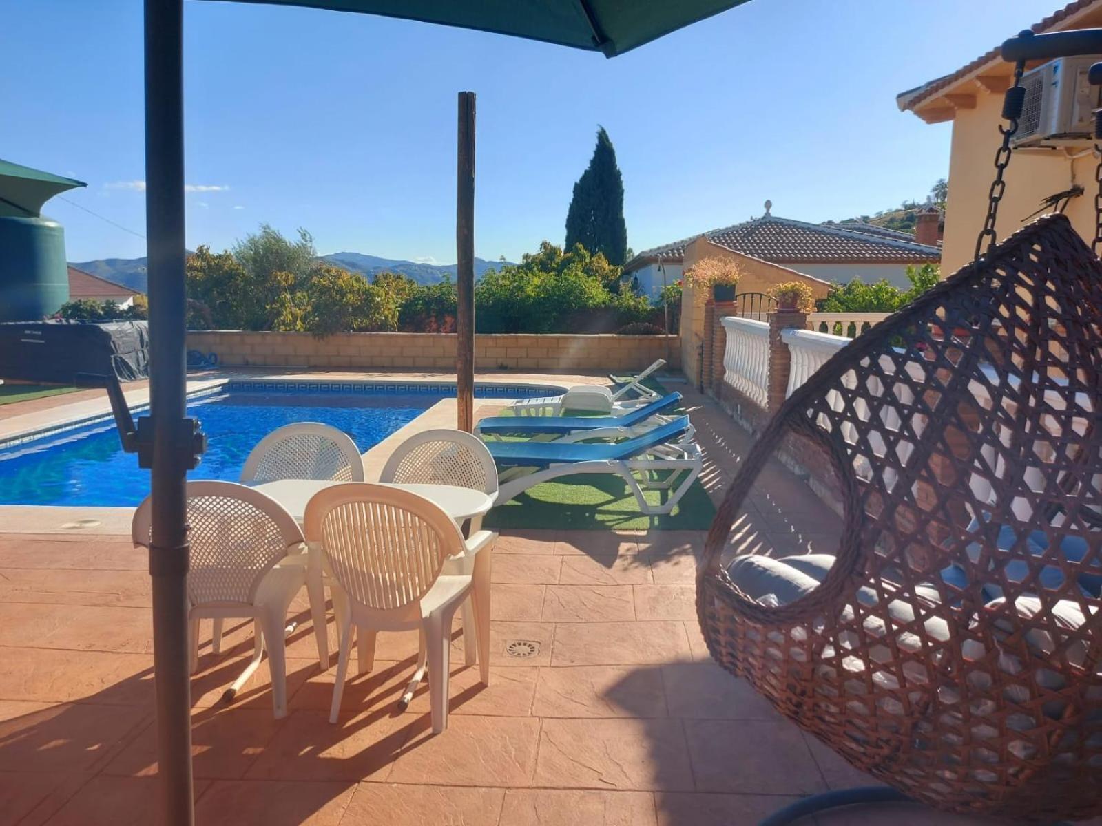 Los Olivos Malaga Bilik gambar